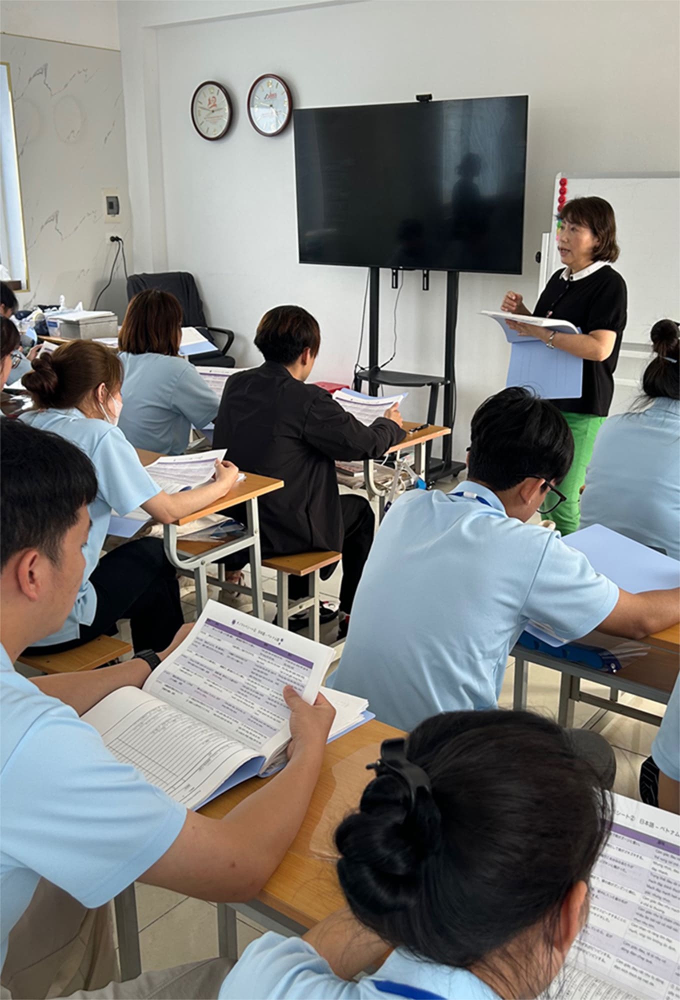 テストの待ち時間には日本語学習と早口ことば